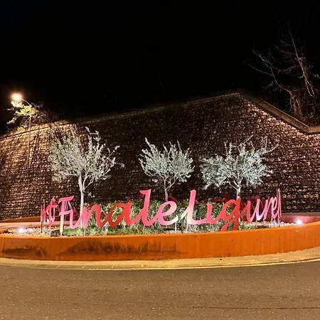 G&g Apartamento Finale Ligure